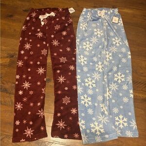Lot of 2 Women’s fuzzy comfy pj Christmas pj pants Size XS